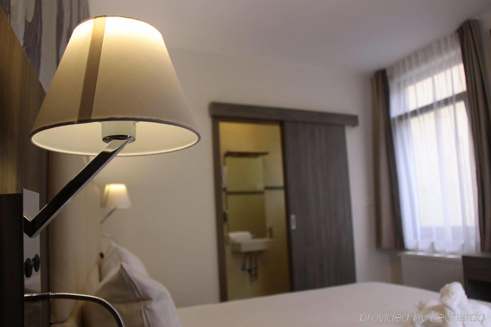 Dansaert Hotel Брюссель Экстерьер фото