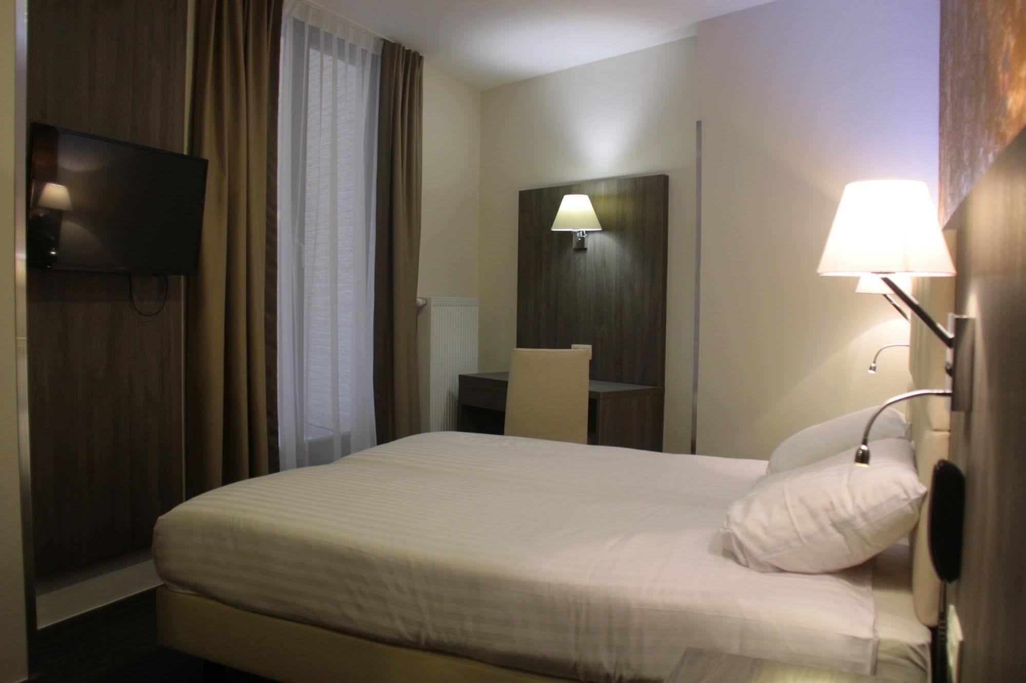 Dansaert Hotel Брюссель Экстерьер фото